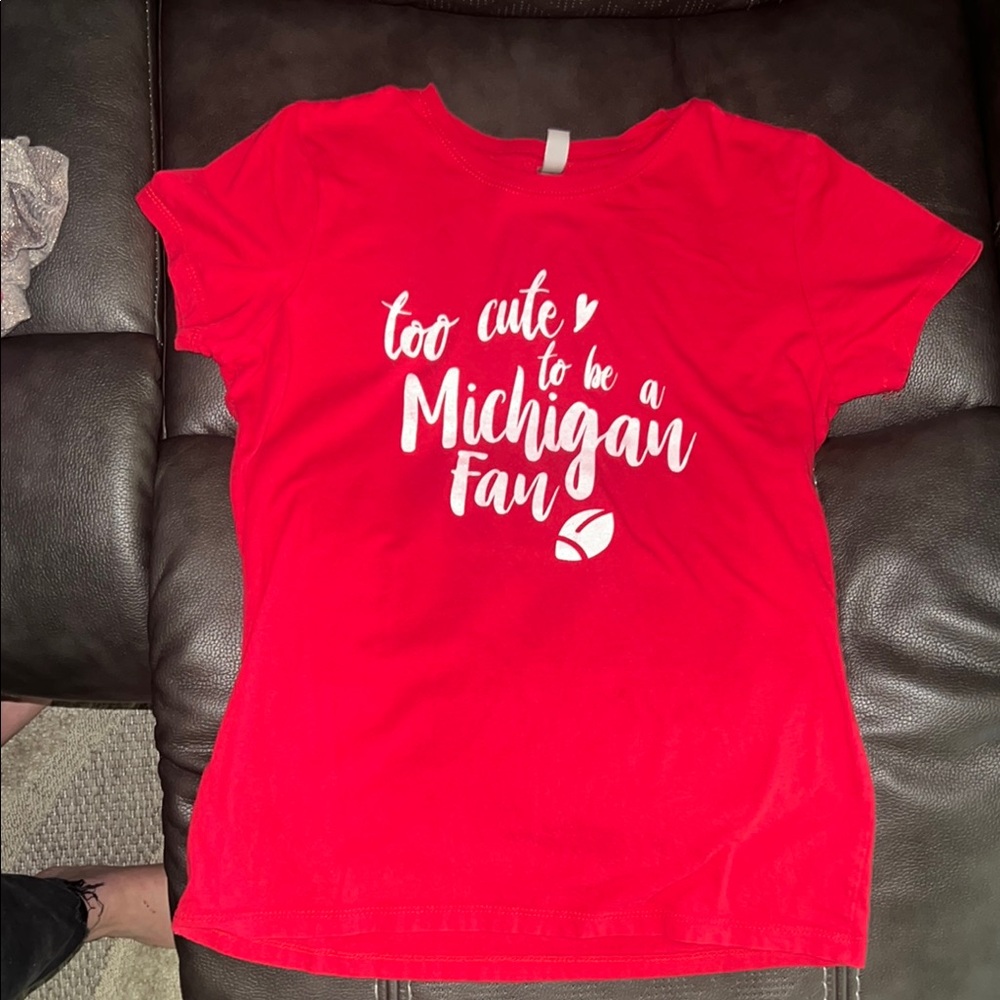 Red Graphic Tee- Too Cute